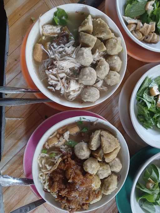 Warung Bakso Pinggir Kali 8