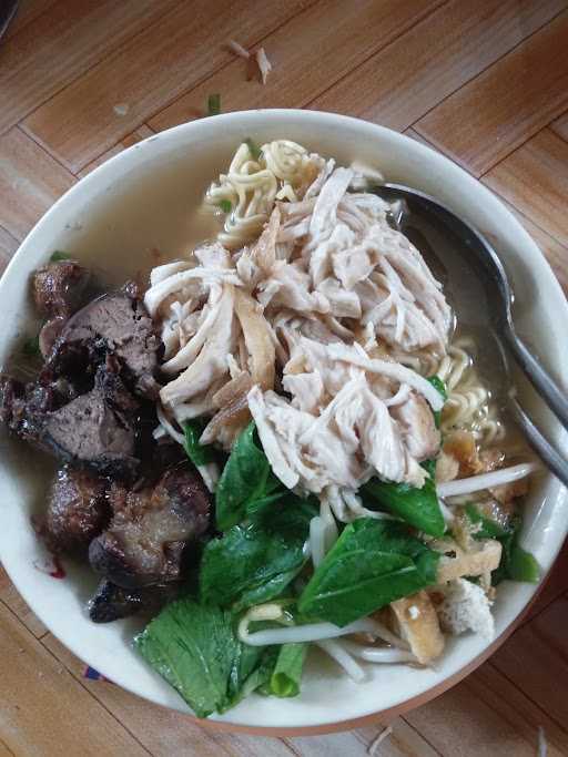 Warung Bakso Pinggir Kali 9