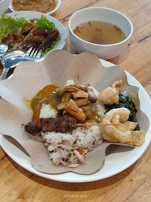 Warung Guling Pak Made 6