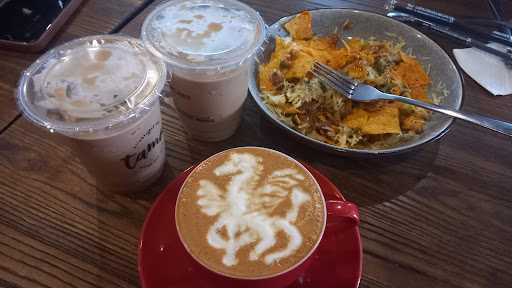 Tamoe Coffee And Resto 4