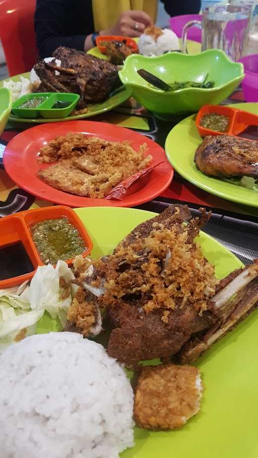 Rm. Ayam Penyet Mas Arul 1