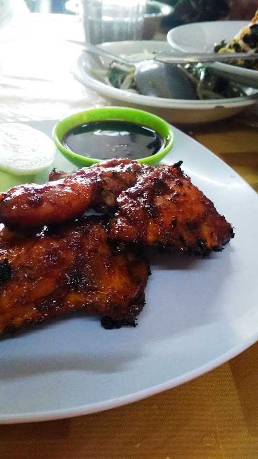 Warung Nasi Ibu Sri 3