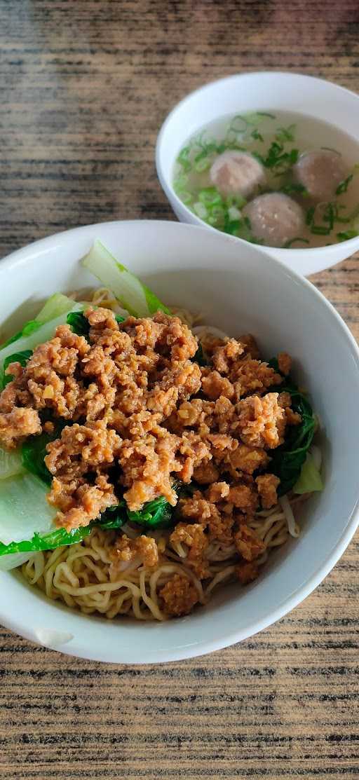 Bakmi Akhiong 3