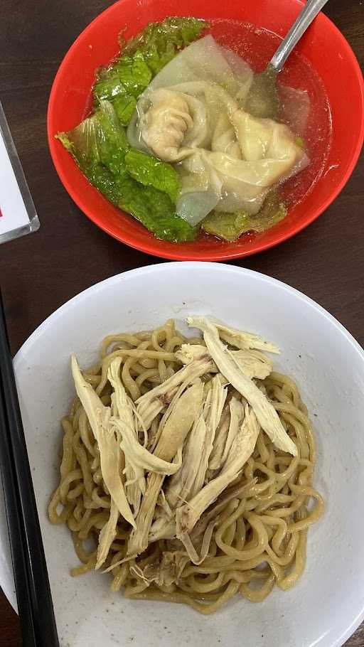 Bakmi Karet Tam 10