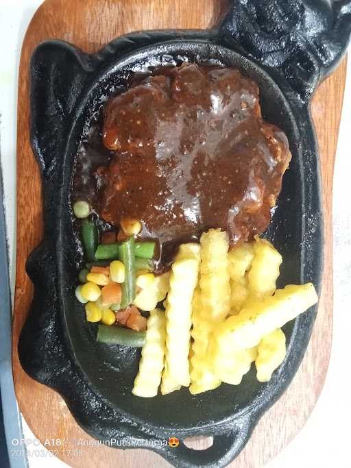 Bawain Steak, Taman Harapan Baru 10