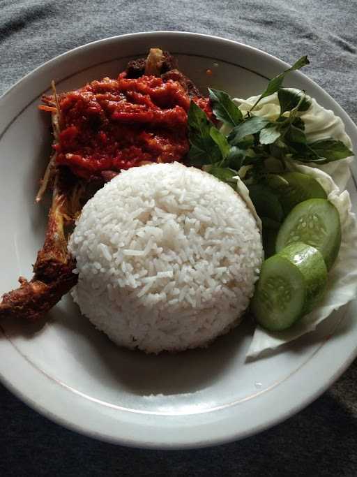 Kuliner Ayam Penyet Ibra 2