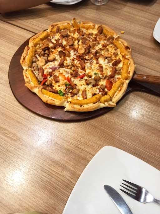 Pizza Hut Restoran 2