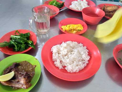 Rumah Makan Aritonang Ta 4