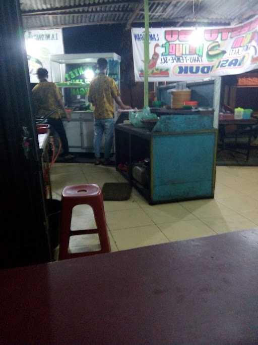 Warung Ayam Penyet Restu Ibu Mbak Ira 119 Lamongan 9