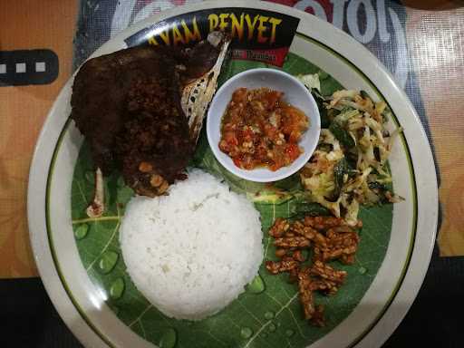 Ayam Penyet Surabaya. 3