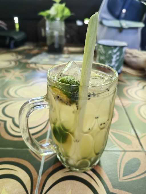 Warung Lawas Sunggal 7