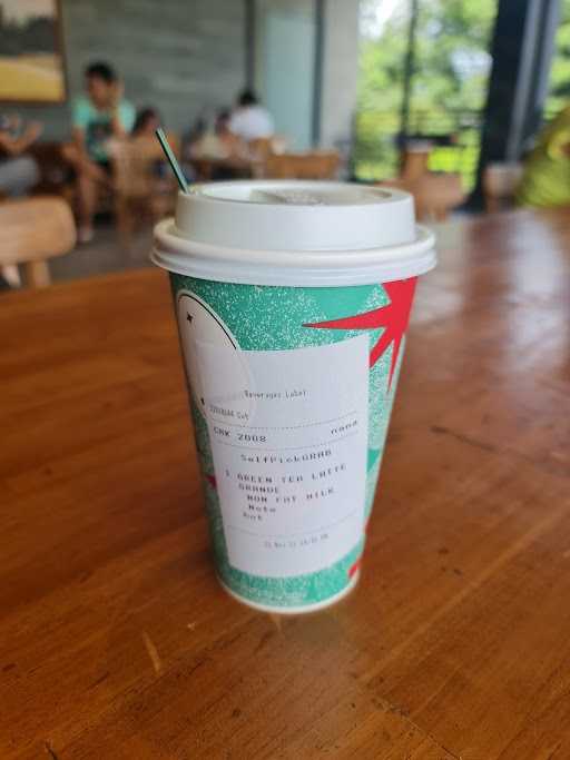 Starbucks - Cemara Asri 4