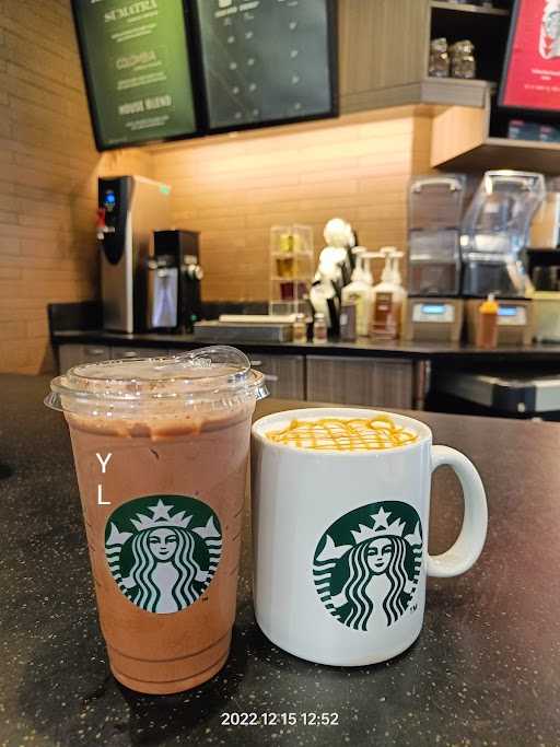 Starbucks - Centre Point Mall Medan 7