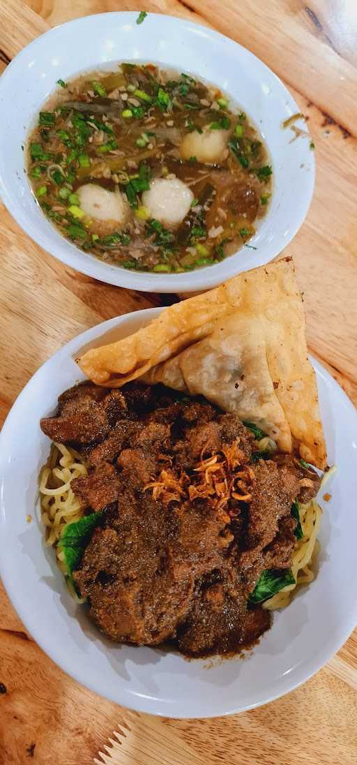 Bakso Yoomari & Pecak Mas Moro 8