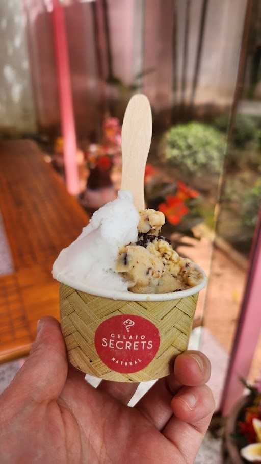 Gelato Secrets Tengah 1