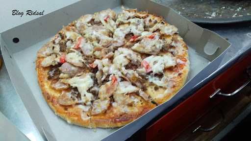 Hanis Pizza 4