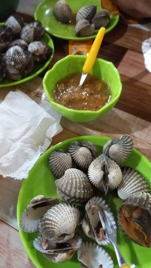 Mama Deli Kerang Rebus 1