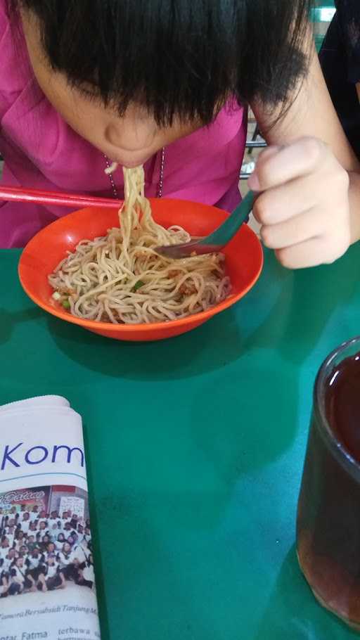 Mie Kam Pak (Metal) 2