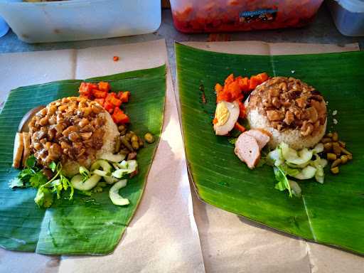 Nasi Ayam & Kwetiau Alien 1