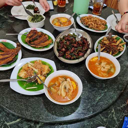 Rumah Makan Ayam Tangkap 7