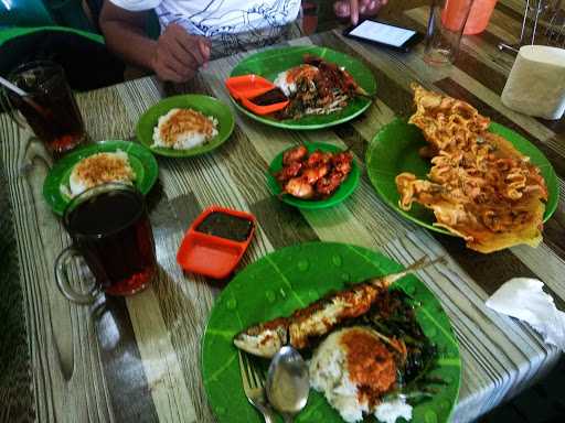 Rumah Makan Surya 4