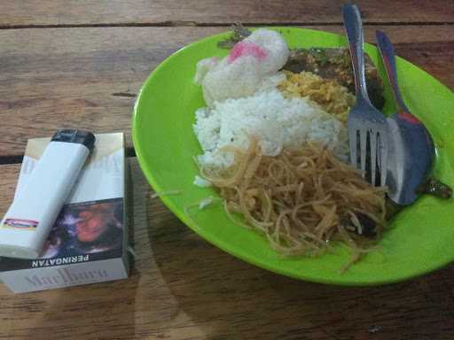 Warung Mie Sop Mbak Sri 3