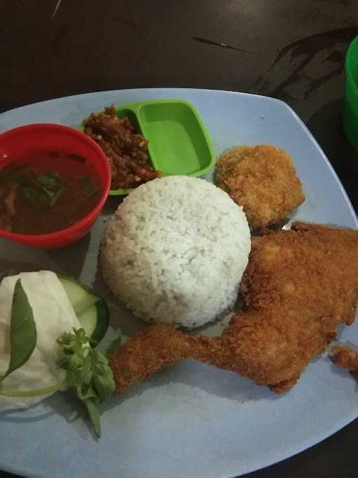 Warung Mie Sop Mbak Sri 10