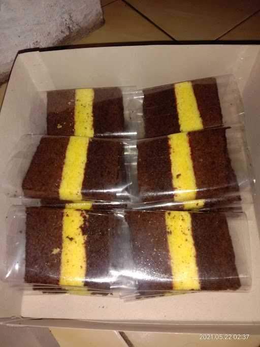 Aneka Kue Basah Ibu Haryati 1