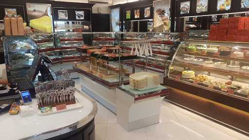 Holland Bakery 8