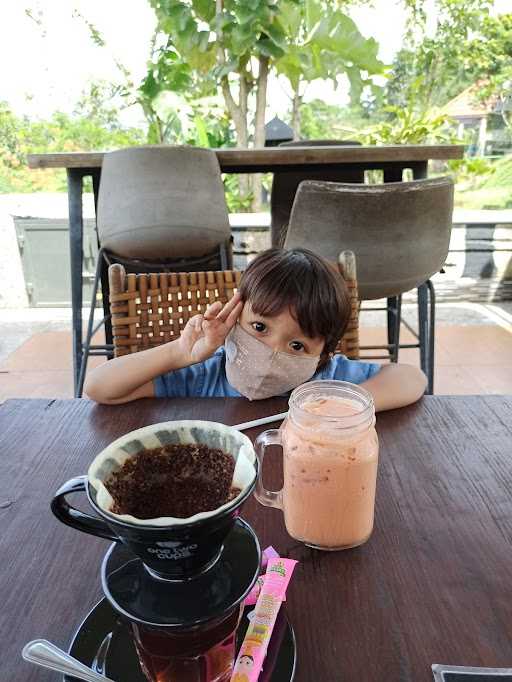 Kape Kapal 1