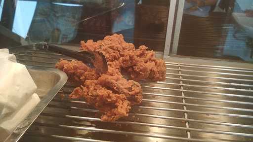 Dino Fried Chicken Kedaung 1