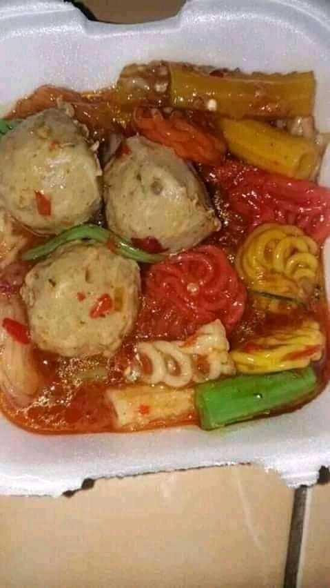 Mie Baso Teh Santi 4