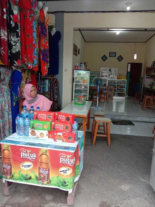 Bakso Dan Soto Ayam Jawa Muslim Buk Hj. Fajar 1