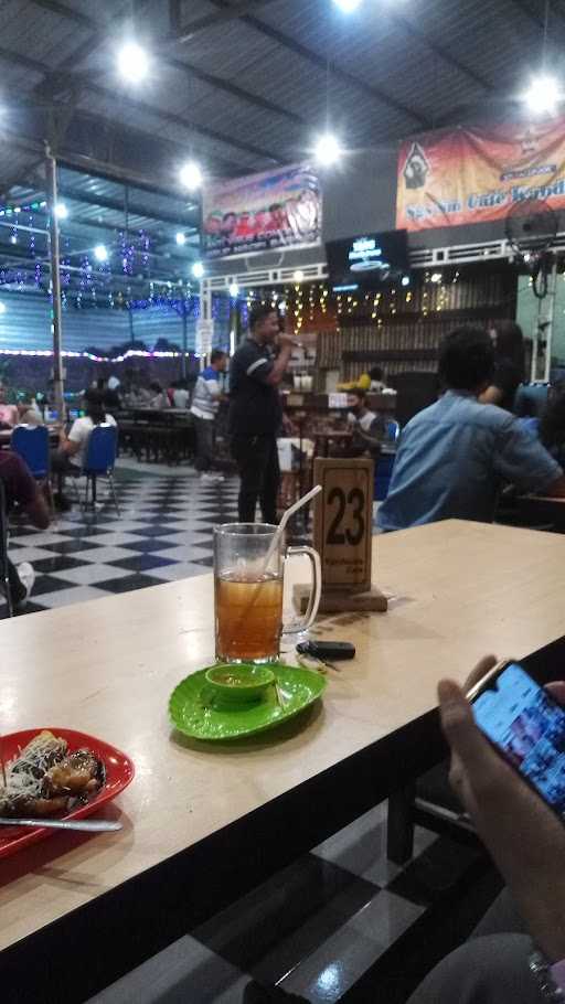 Warkop Kandauwa 10