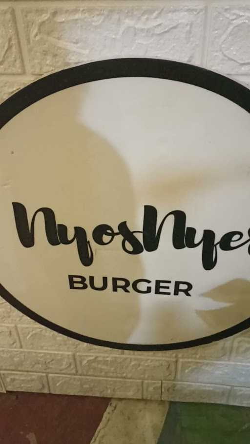 Nyosnyes Burger 5