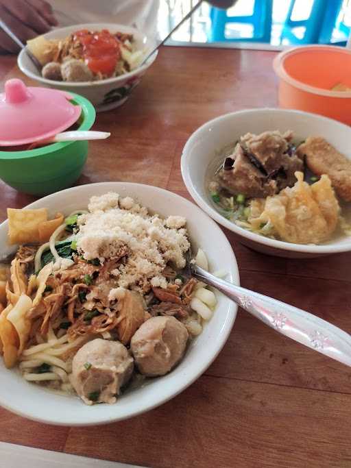 Bakso & Mie Ayam Ndower 9