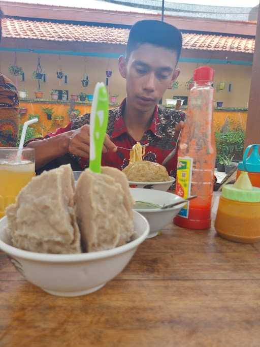 Bakso & Mie Ayam Ndower 10