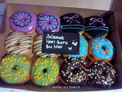 I & Y Donut'S 10