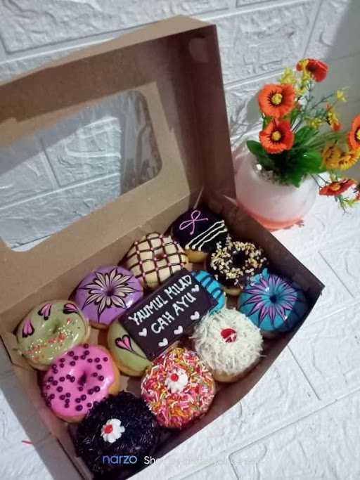 I & Y Donut'S 2