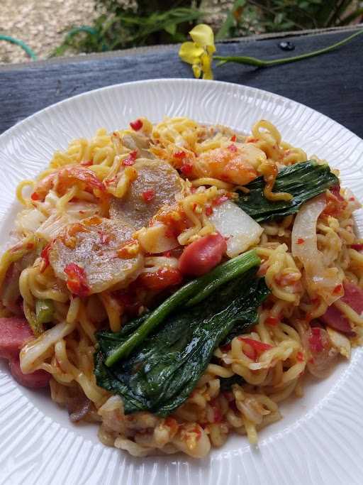 Kedai Mbak Ajeng(Ayam Goreng Mbelcit, Mie Nyemek,Mie Tek Tek,Bihun,Capjay) 5