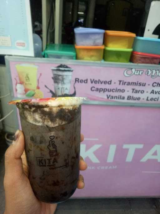 Kita Boba, Hulaan Raya 8