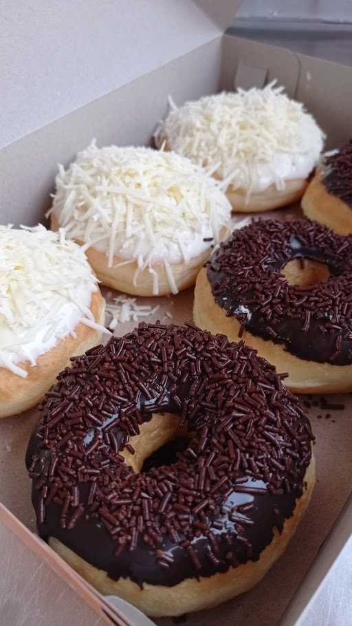 Ada Donuts 5