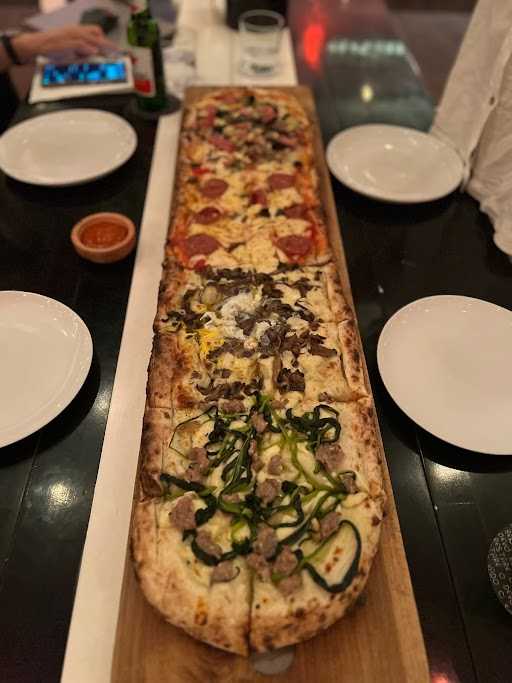 Luigi'S Hot Pizza Canggu 8