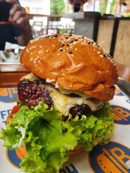 Daeng Burger Canggu 3