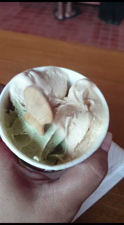 Ettore Gelato 6