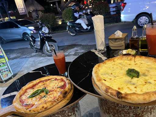 Italo Pizza Canggu 8