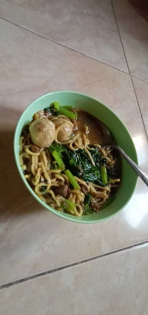 Mie Ayam & Bakso Wonogiri 3