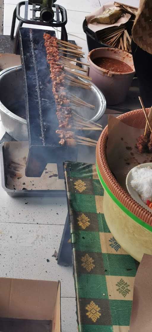 Sate Babi Bu Ison 2