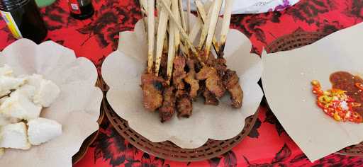 Sate Babi Bu Ison 8