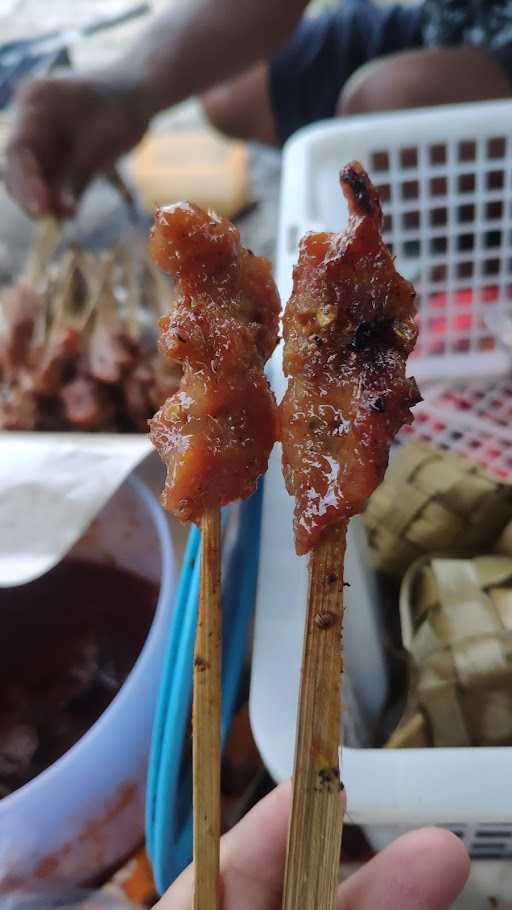 Sate Babi Pak Botak 2